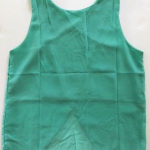Fashion back green top